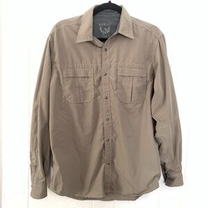 Kuhl Men's Medium Shirt Gray Pinstripe Long Sleeve Button Up Chest Pockets